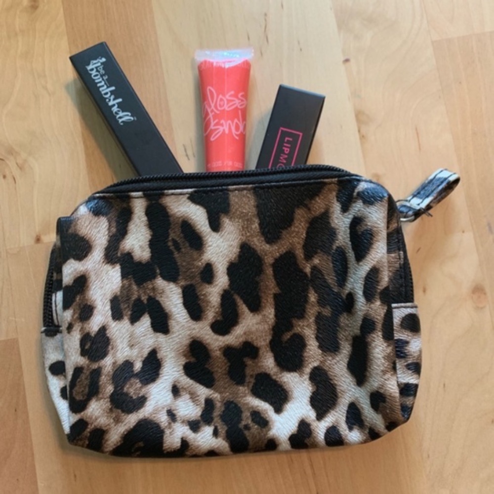 Lip stick & gloss Lip Monthly Glamour Dolls